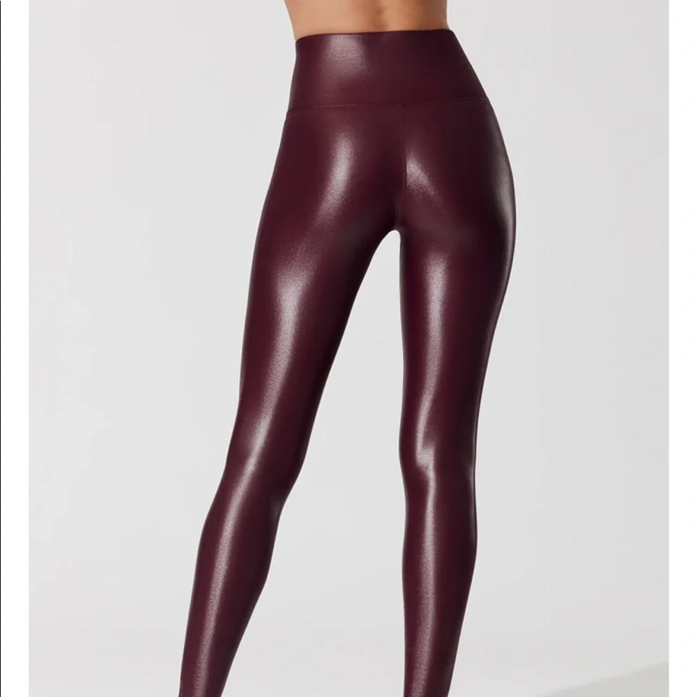 Wine colored Takara yoga pants size small - Picture 5 of 6